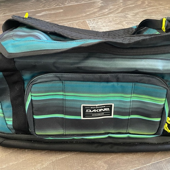 Da Kine Duffle/back pack - Picture 1 of 7